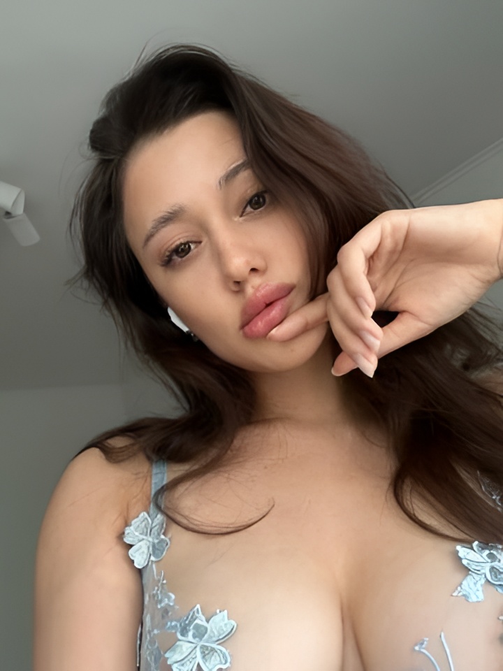 Индивидуалка Кира, доступна для личного знакомства от 3000 руб