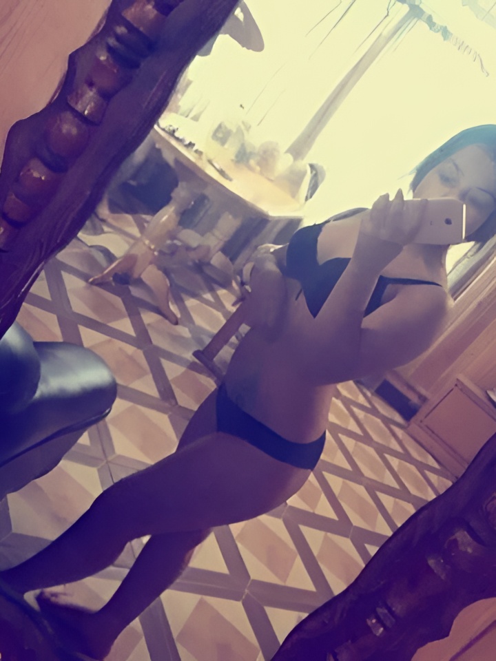 Нелли привлекательная девушка из Волжского цена от 5000 руб