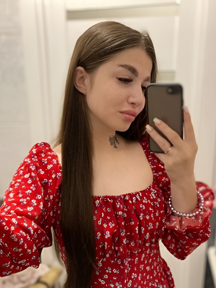 Рада привлекательная девушка из Волжского цена от 5000 руб