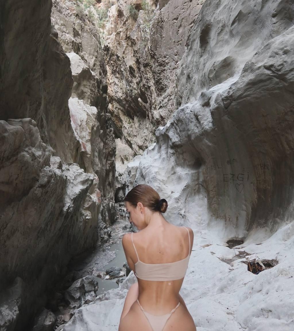 Индивидуалка Янка, доступна для личного знакомства от 7000 руб