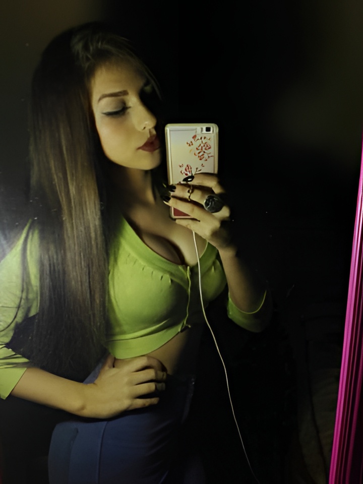 Индивидуалка Рената, доступна для личного знакомства от 10000 руб