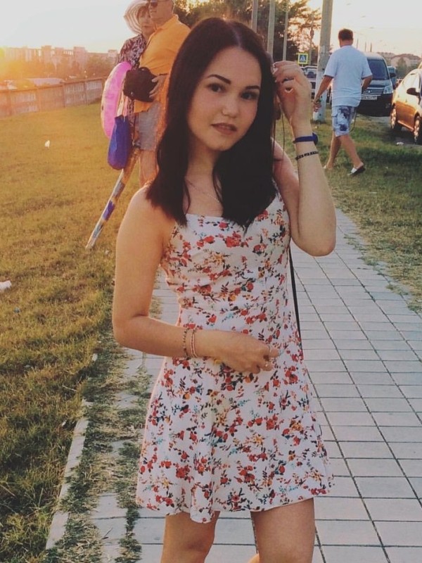 Карина из Волжского